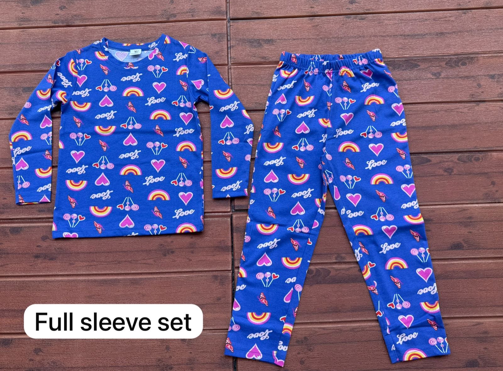 Teebuyindia kids wear KIDS UNSIEX FULLSLEEVE SET LOVE KIDS UNSIEX FULLSLEEVE SET LOVE