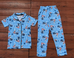 KIDS UNISEX SHIRT SET SNEAKERS