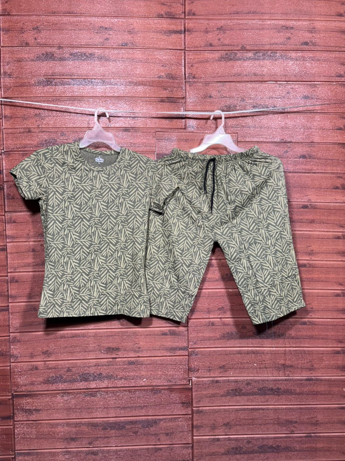 TShirt with 3/4th pant pyjama Olive green