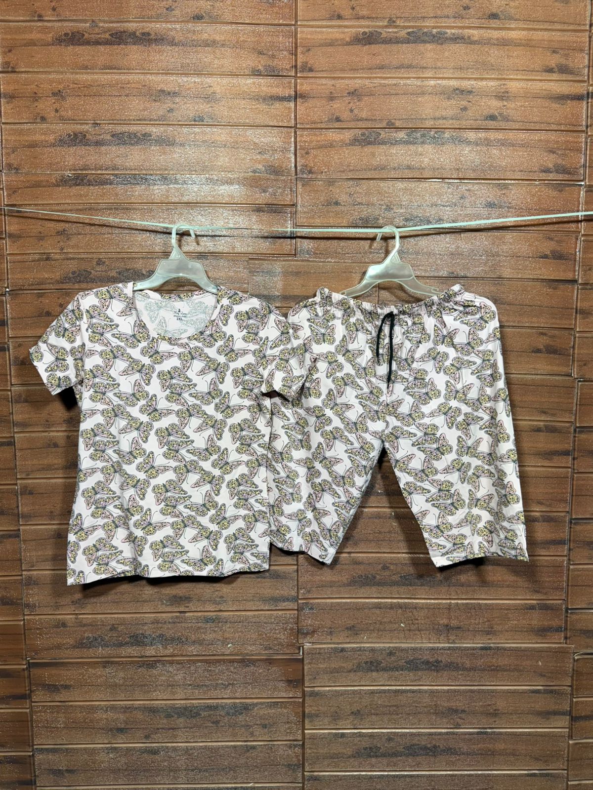TShirt with 3/4th pant pyjama  Butterfly pink